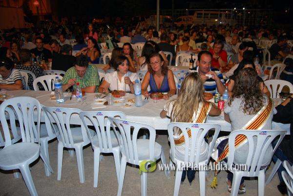 La cena de \'pa i porta\', acto central del fin de semana en San Ramón