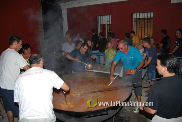 La cena de \'pa i porta\', acto central del fin de semana en San Ramón