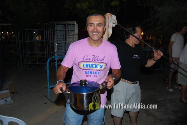 La cena de \'pa i porta\', acto central del fin de semana en San Ramón