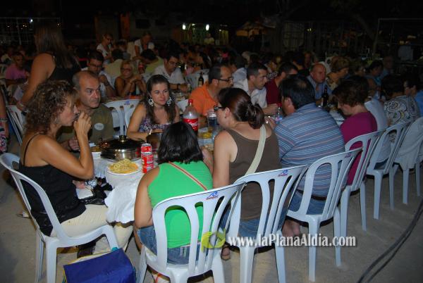 La cena de \'pa i porta\', acto central del fin de semana en San Ramón