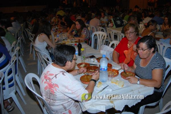 La cena de \'pa i porta\', acto central del fin de semana en San Ramón