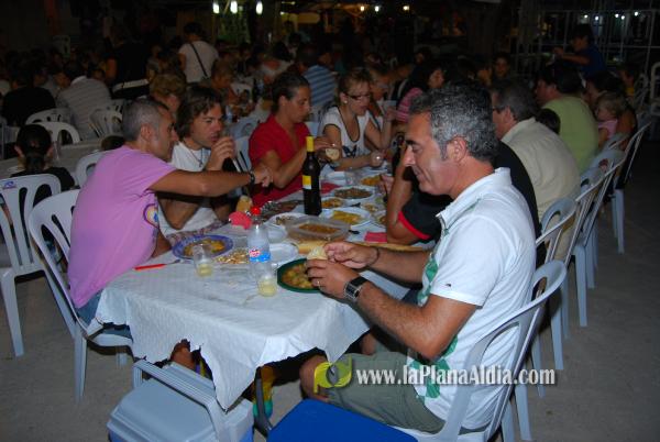 La cena de \'pa i porta\', acto central del fin de semana en San Ramón