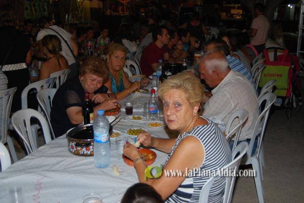 La cena de \'pa i porta\', acto central del fin de semana en San Ramón
