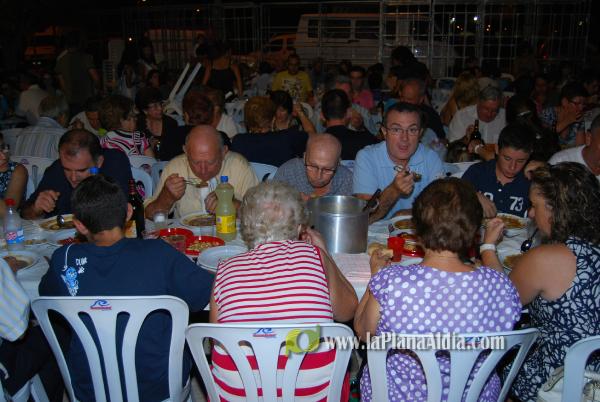 La cena de \'pa i porta\', acto central del fin de semana en San Ramón