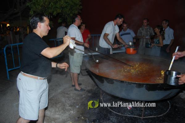 La cena de \'pa i porta\', acto central del fin de semana en San Ramón