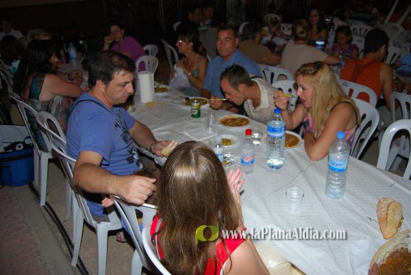 La cena de \'pa i porta\', acto central del fin de semana en San Ramón