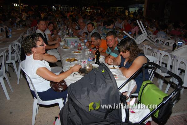 La cena de \'pa i porta\', acto central del fin de semana en San Ramón