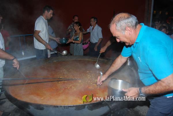 La cena de \'pa i porta\', acto central del fin de semana en San Ramón