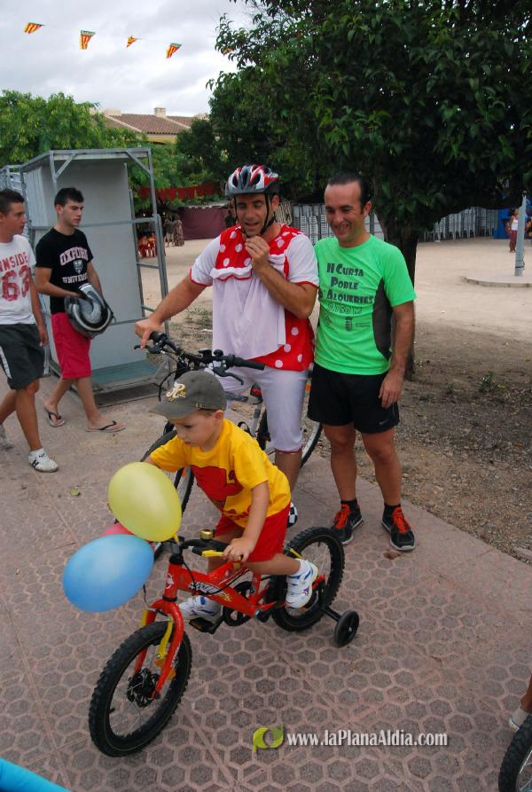 �?xito de convocatoria en la marcha ciclista organizada en el barrio de San Ramón