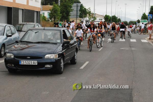 �?xito de convocatoria en la marcha ciclista organizada en el barrio de San Ramón