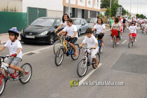 �?xito de convocatoria en la marcha ciclista organizada en el barrio de San Ramón