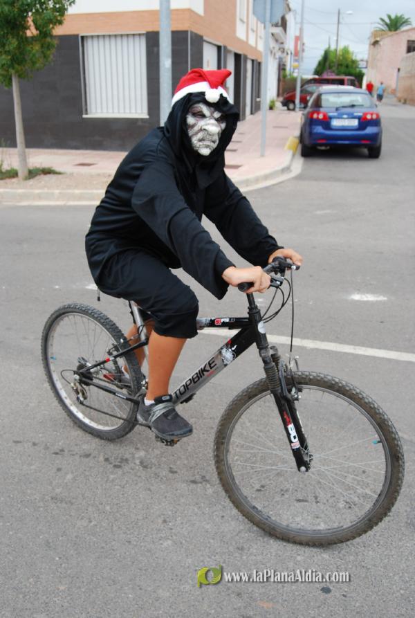 �?xito de convocatoria en la marcha ciclista organizada en el barrio de San Ramón