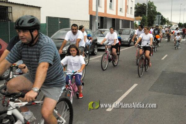 �?xito de convocatoria en la marcha ciclista organizada en el barrio de San Ramón