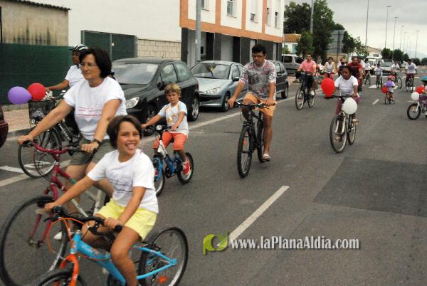 �?xito de convocatoria en la marcha ciclista organizada en el barrio de San Ramón