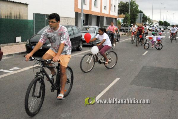 �?xito de convocatoria en la marcha ciclista organizada en el barrio de San Ramón