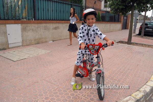 �?xito de convocatoria en la marcha ciclista organizada en el barrio de San Ramón