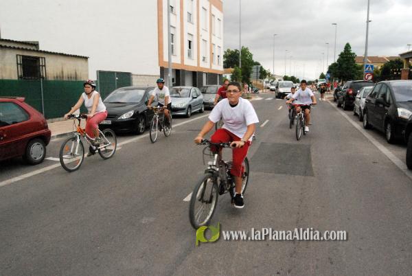 �?xito de convocatoria en la marcha ciclista organizada en el barrio de San Ramón