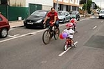�?xito de convocatoria en la marcha ciclista organizada en el barrio de San Ramón
