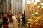 Los niños, bajo la protección de la Virgen.