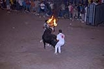 El toro embolado, un atractivo en la noche de las fiestas