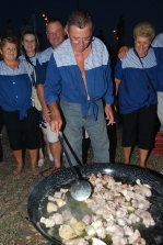 4.200 personas en la fiesta de las paellas
