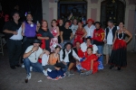 Los disfraces copan la noche festiva.