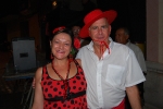 Los disfraces copan la noche festiva.