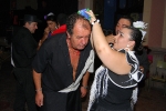 Los disfraces copan la noche festiva.