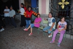 Los disfraces copan la noche festiva.