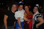 Los disfraces copan la noche festiva.