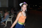 Los disfraces copan la noche festiva.