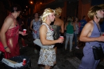 Los disfraces copan la noche festiva.