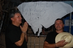 Los disfraces copan la noche festiva.