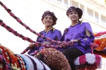 Tripulantes de las carrozas.
