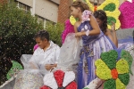 El Barri València logra el primer premio en las carrozas de la Batalla de Flors