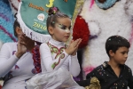 El Barri València logra el primer premio en las carrozas de la Batalla de Flors