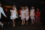 Desfile de moda organizado por la falla Barri d\'Onda