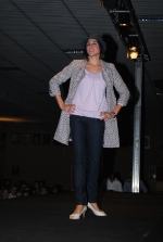 Desfile de moda organizado por la falla Barri d\'Onda