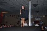 Desfile de moda organizado por la falla Barri d\'Onda