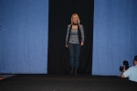 Desfile de moda organizado por la falla Barri d\'Onda