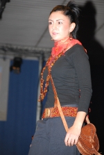 Desfile de moda organizado por la falla Barri d\'Onda