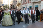 La Vall ofrece flores a la 