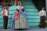 La Vall ofrece flores a la 