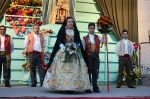 La Vall ofrece flores a la 