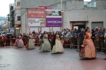 La Vall ofrece flores a la 