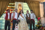 La Vall ofrece flores a la 