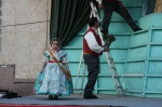 La Vall ofrece flores a la 