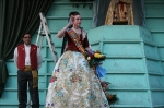 La Vall ofrece flores a la 