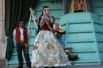 La Vall ofrece flores a la 
