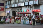 La Vall ofrece flores a la 